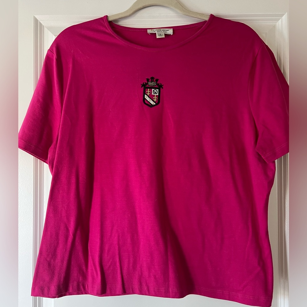 St. John Sport by Marie Gray Fuchsia Short Sleeve Tee